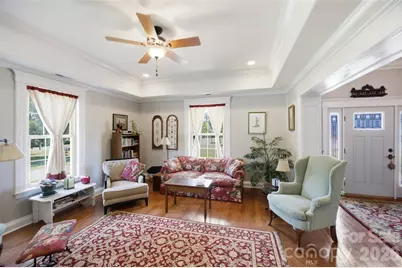 211 Jefferson Street E, York, SC 29745 - Photo 4