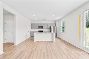 [Address not provided], Charlotte, NC 28215 - Photo 10