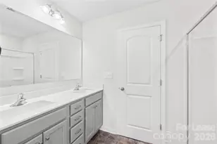 [Address not provided], Charlotte, NC 28215 - Photo 20