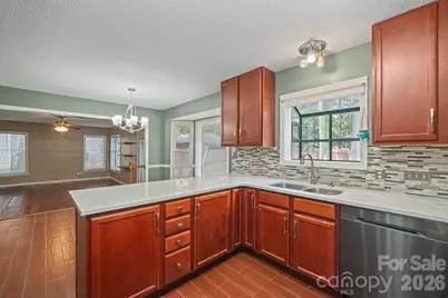 7801 Bridle Court, Charlotte, NC 28216 - Photo 16