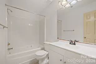 7801 Bridle Ct, Charlotte, NC 28216 - Photo 34