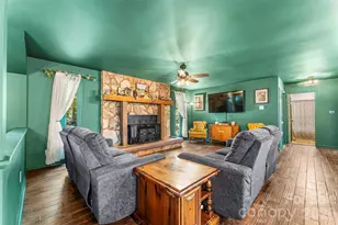 5468 Valley Run St, Hickory, NC 28601 - Photo 4
