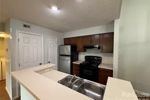 415 W 8th St, Charlotte, NC 28202 - Photo 4