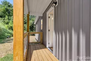 80 McElroy St, Waynesville, NC 28786 - Photo 12