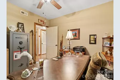 250 Creekside Way #C202, Burnsville, NC 28714 - Photo 20