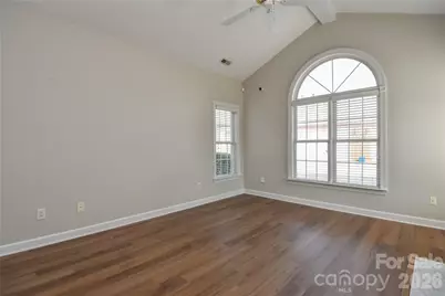 8332 Highland Glen Drive, Charlotte, NC 28269 - Photo 8