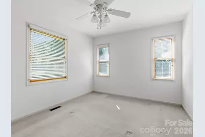 128 Stone House Road, Hendersonville, NC 28739 - Photo 18