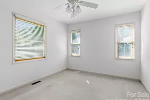128 Stone House Rd, Hendersonville, NC 28739 - Photo 18