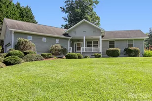 128 Stone House Rd, Hendersonville, NC 28739 - Photo 2