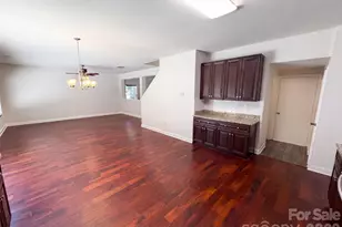 14021 Pinyon Pine Ln, Charlotte, NC 28215 - Photo 8