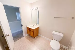 14021 Pinyon Pine Ln, Charlotte, NC 28215 - Photo 20