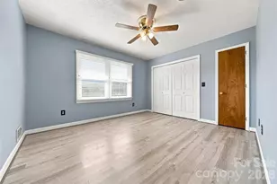 2796 Lakeview Dr, Lenoir, NC 28645 - Photo 26