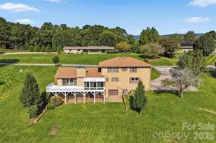 2796 Lakeview Dr, Lenoir, NC 28645 - Photo 2