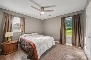812 Capps Hill Mine Rd, Charlotte, NC 28216 - Photo 24