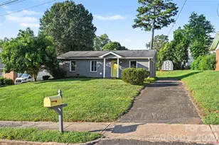 812 Capps Hill Mine Rd, Charlotte, NC 28216 - Photo 2