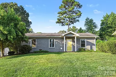 812 Capps Hill Mine Road, Charlotte, NC 28216 - Photo 4