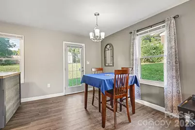 812 Capps Hill Mine Road, Charlotte, NC 28216 - Photo 12