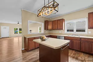 43 Avery St, Waynesville, NC 28786 - Photo 10
