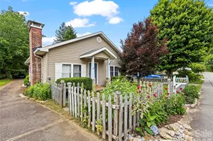 43 Avery St, Waynesville, NC 28786 - Photo 1