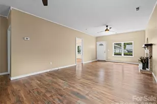 43 Avery St, Waynesville, NC 28786 - Photo 6