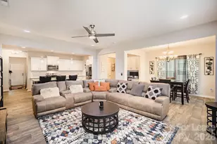 5948 River Mdw Ct, Charlotte, NC 28213 - Photo 4