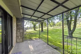 1371 Jackson Loop Rd, Flat Rock, NC 28731 - Photo 22