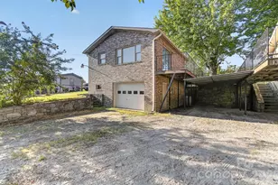 1371 Jackson Loop Rd, Flat Rock, NC 28731 - Photo 20