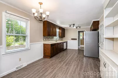 1412 Mount Vernon Avenue, Statesville, NC 28677 - Photo 12