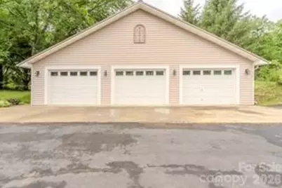 455 Avery Lane, Newland, NC 28657 - Photo 8