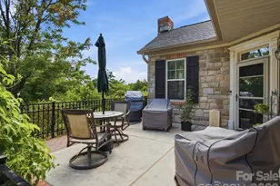 868 Ledgestone Ct, Tega Cay, SC 29708 - Photo 2