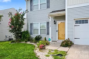 2122 Gillette Dr, Clover, SC 29710 - Photo 4
