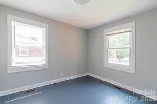 1812 Catherine Simmons Ave, Charlotte, NC 28216 - Photo 6