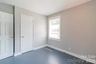 1812 Catherine Simmons Ave, Charlotte, NC 28216 - Photo 8