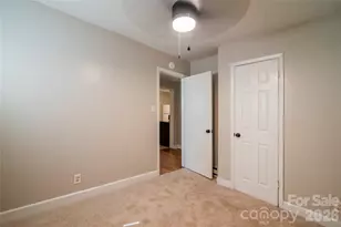 1812 Catherine Simmons Ave, Charlotte, NC 28216 - Photo 20