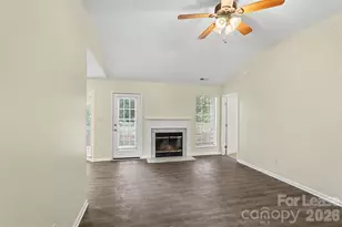 3107 Scotch Moss Ct, Charlotte, NC 28269 - Photo 4