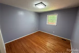 517 Goldwater St, Shelby, NC 28152 - Photo 12