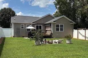 128 Mallory Tai Dr, Lincolnton, NC 28092 - Photo 2