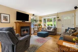 49 White Pine Dr, Asheville, NC 28805 - Photo 10