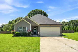 142 Donsdale Dr, Statesville, NC 28625 - Photo 2