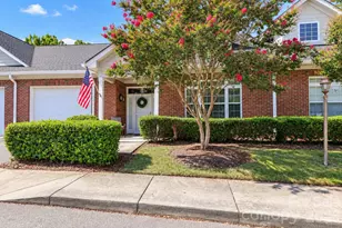 908 Davie Ave, Statesville, NC 28677 - Photo 2