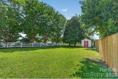 12548 Panthersville Drive, Charlotte, NC 28269 - Photo 18