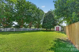 12548 Panthersville Dr, Charlotte, NC 28269 - Photo 18