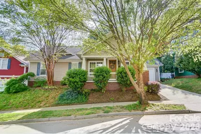 14100 Garden District Row, Huntersville, NC 28078 - Photo 2