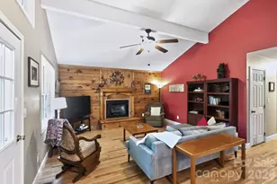 336 Hidden Creek Ln, Burnsville, NC 28714 - Photo 8