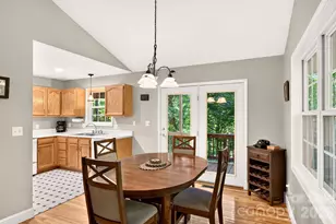 336 Hidden Creek Ln, Burnsville, NC 28714 - Photo 10