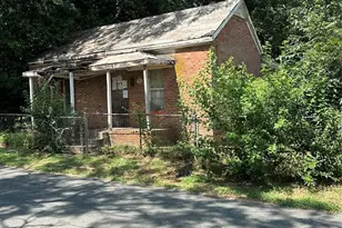 806 Gordon St, Monroe, NC 28112 - Photo 2