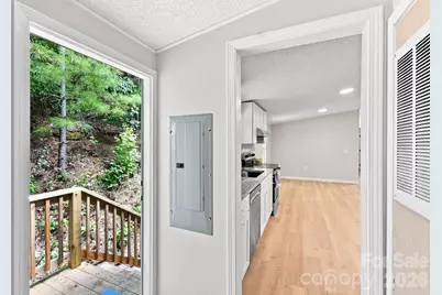 190 Pinewood Knoll Drive, Hendersonville, NC 28739 - Photo 6
