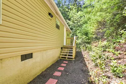 190 Pinewood Knoll Drive, Hendersonville, NC 28739 - Photo 16