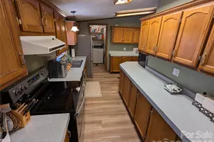6846 Potter Rd, Matthews, NC 28104 - Photo 18