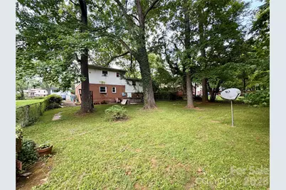 3512 Winterfield Place, Charlotte, NC 28205 - Photo 22